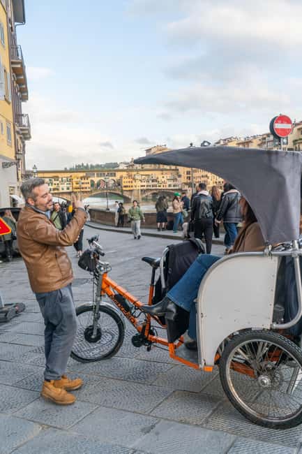 Florence: Guided City Tour by Rickshaw - Starting in Republic Square