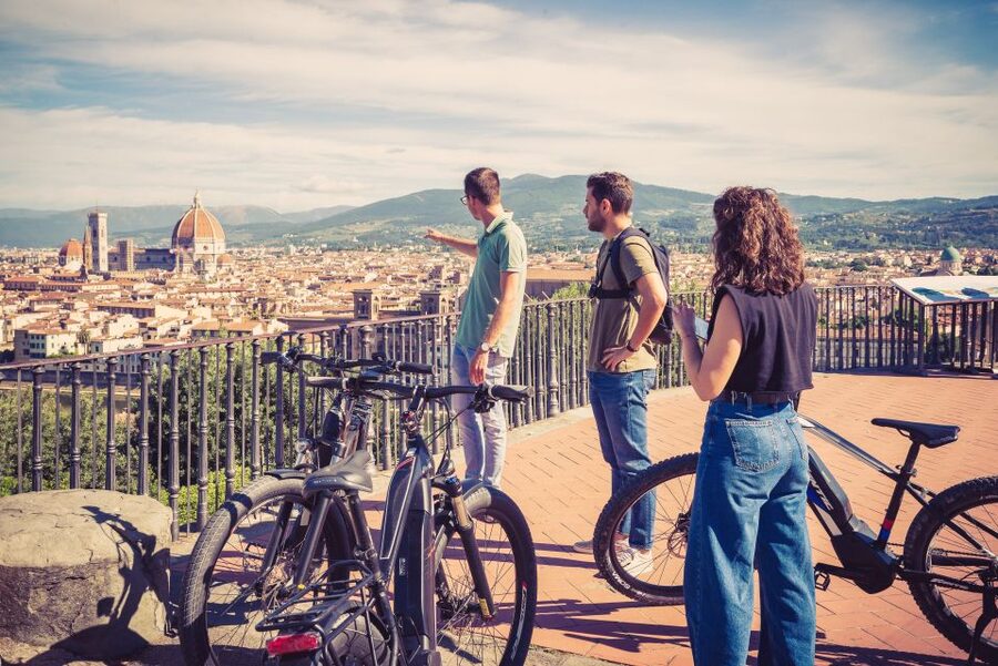 Florence: Guided Electric Bike Tour with Gelato - Meeting near the Uffizi and getting ready to ride