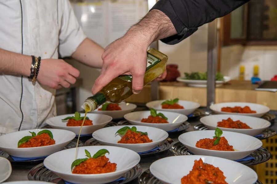 Florence: Guided Food Walking Tour with Tuscan Classics - Is $89.50 a fair price?