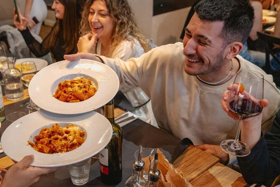 Florence: Guided Food Walking Tour with Tuscan Classics - Why simple Tuscan food works so well