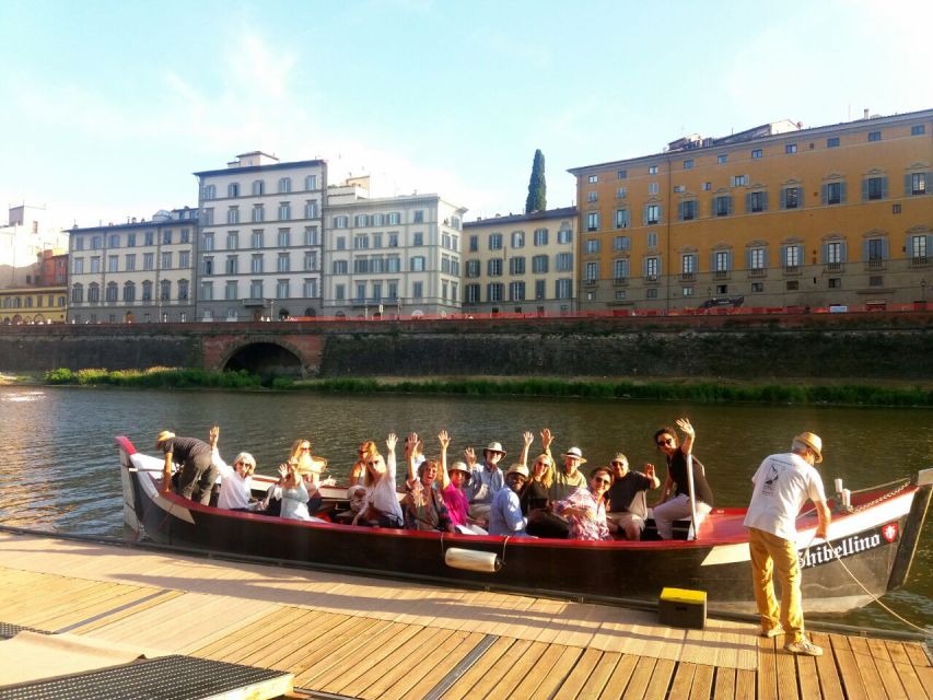 Florence: Guided Gondola Boat Tour with a Glass of Wine - Florence from the Arno, not from another crowded street