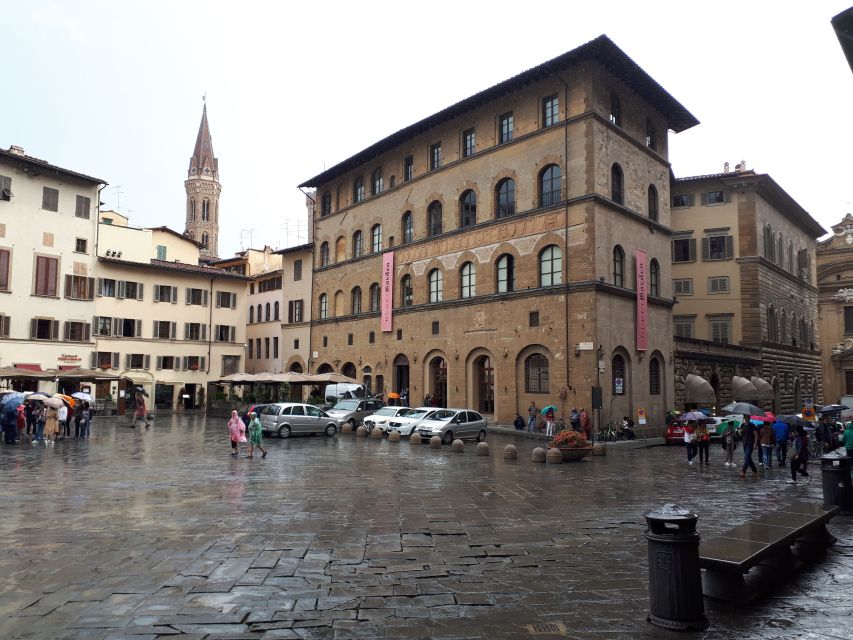 Florence: Guided Medici Tour - The Pazzi, Strozzi, and Albizzi side of Florence