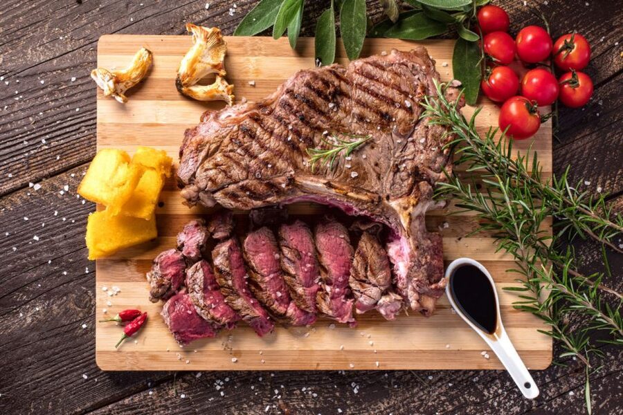 Florence: Guided Walking Tour with Fiorentina Steak Dinner - Florence in one evening: art first, steak second