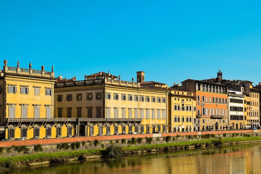 Florence: Guided Walking Tour with Fiorentina Steak Dinner - Group size, languages, and timing