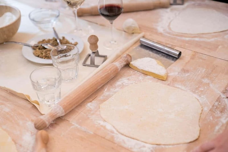 Florence: Handmade Ravioli & Pasta Class with Unlimited Wine - Cooking Florence in a 15th-century Medici stable