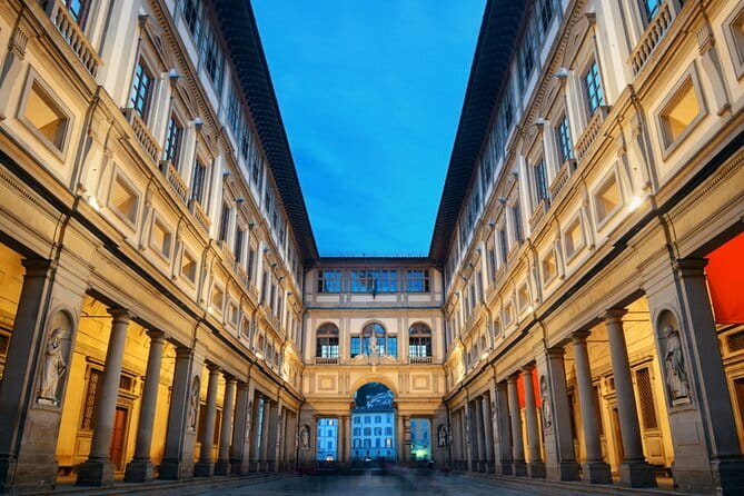 Florence Haunted Secrets: Echoes of the Dead Exploration Game - Following clues through the Centro Storico