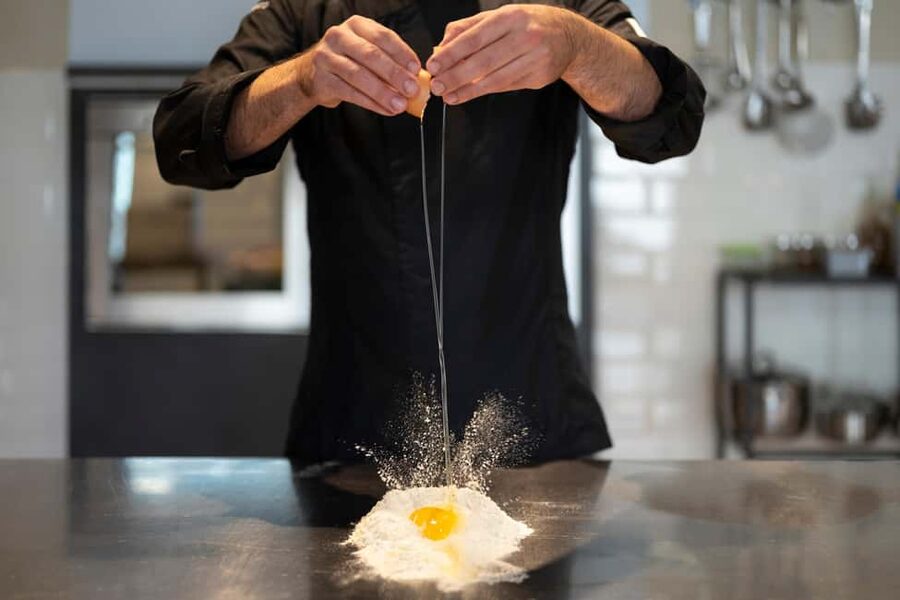 Florence: Highlights Cooking Class with Italian Pastas - The chefs and the feel of the class