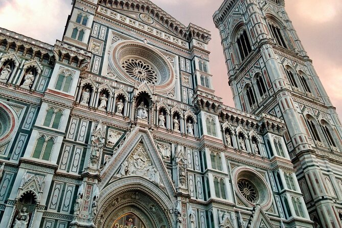 Florence Highlights Self guided scavenger hunt and Walking Tour - Who will enjoy this most