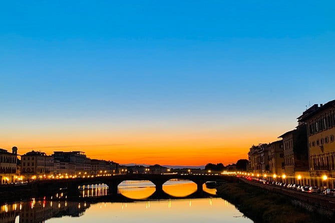 Florence Highlights Walking Tour By Night with Expert Guide - Key points to know before booking
