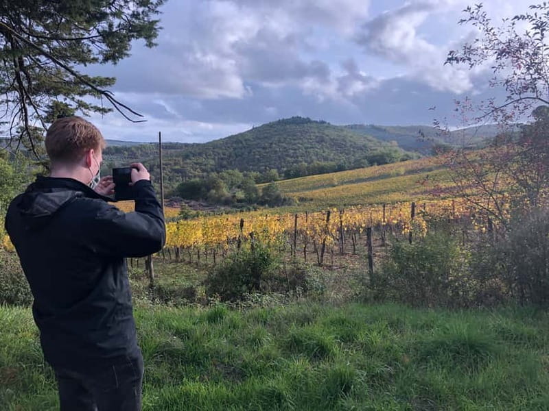 Florence: Hiking Tuscany & Chianti wine 3 wineries and lunch - Lunch, local wine, and a second family winery