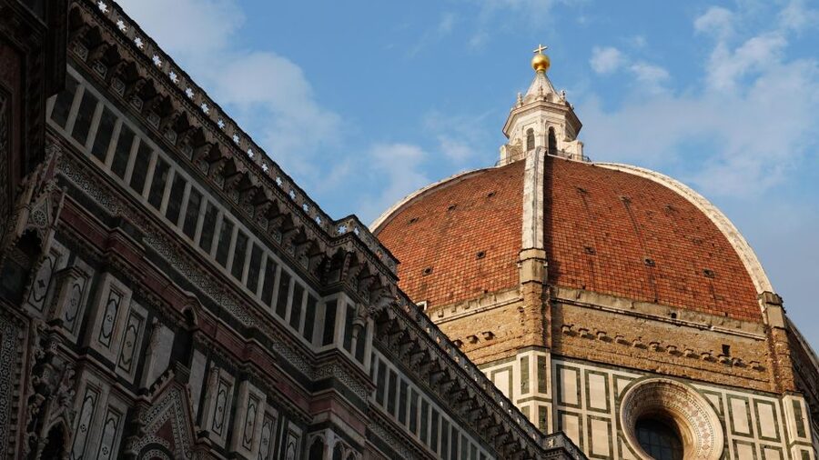 Florence historical centre and legends tour for small groups - Piazza del Duomo, from the Baptistery to the Dome