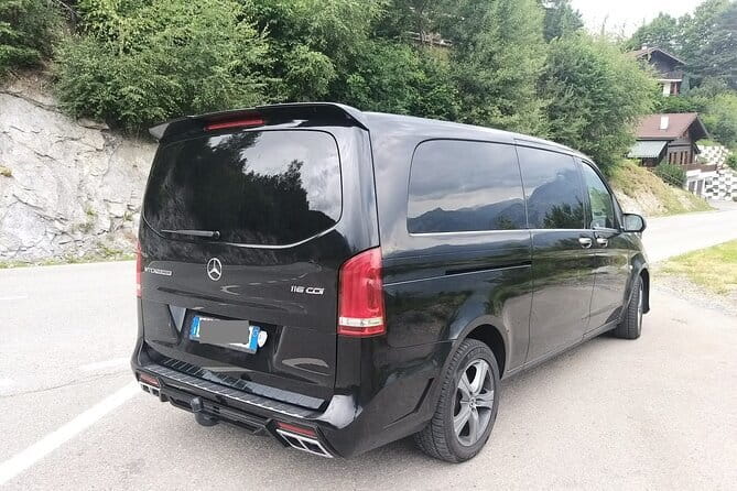 Florence hotels to Florence Airport (FLR) - Departure Private Transfer - Child seats, service animals, and special equipment