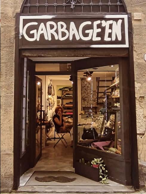 Florence: Leather Wallet-Making Workshop with Coffee - Why the group size matters