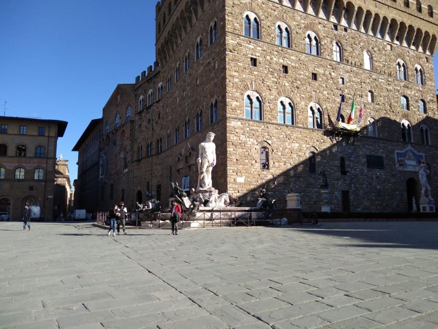 Florence: LGBTQ Renaissance Walking Tour with Mila - Key points to know before you book