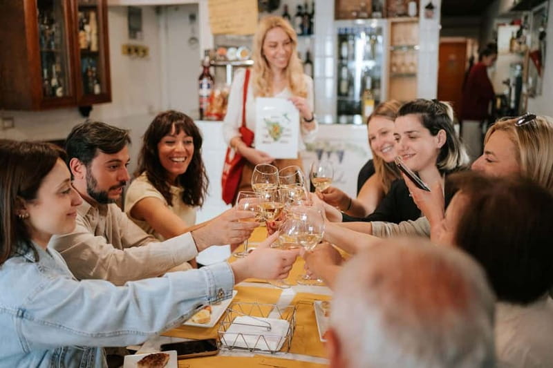 Florence: Local Food, Wine & Market Walking Tour - Reading Florence through its food market