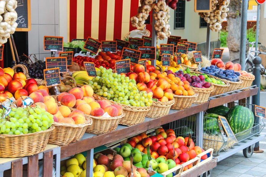 Florence: Market and Cooking Class at a Local's Home - A private home changes the tone