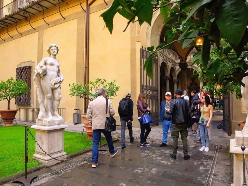Florence: Medici Family Guided Walking Tour - Who will enjoy this walk most