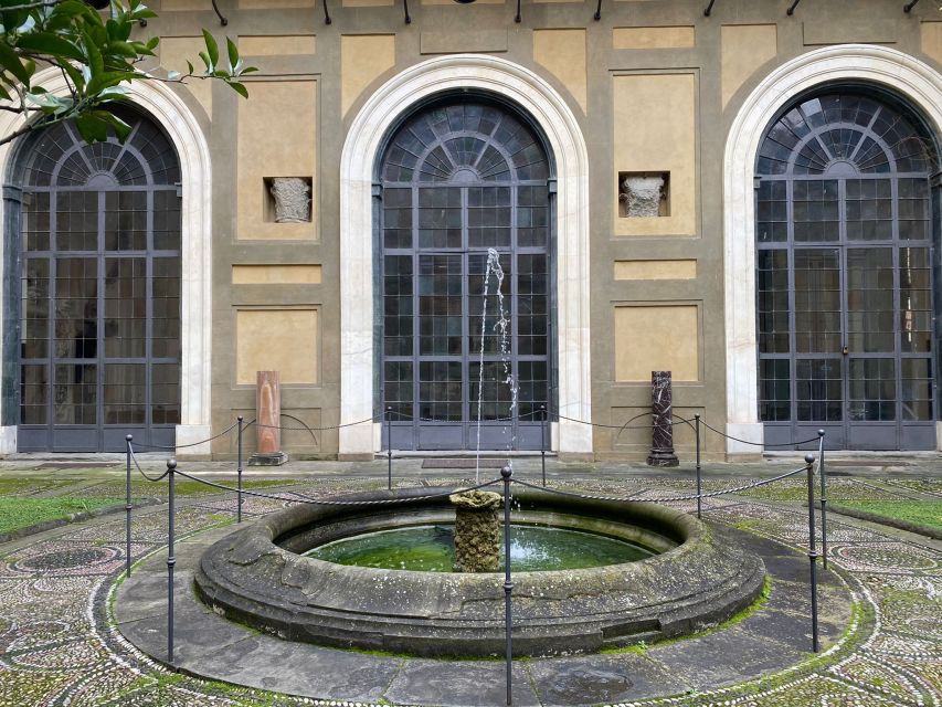 Florence: Medici Family History Tour - Piazza della Signoria and rival power