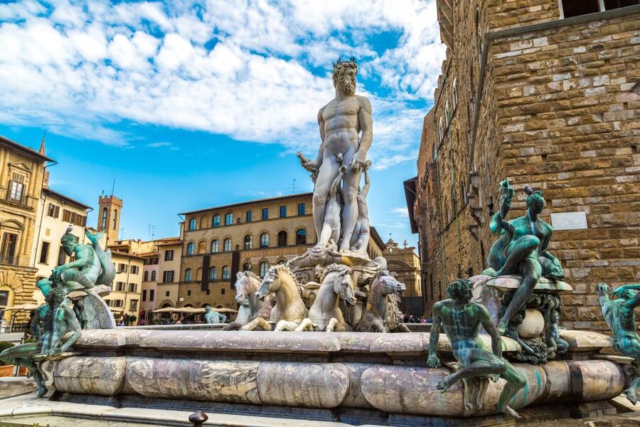 Florence: Medieval & Renaissance Private 3-Hour Walking Tour - Crossing Ponte Vecchio to Pitti Palace