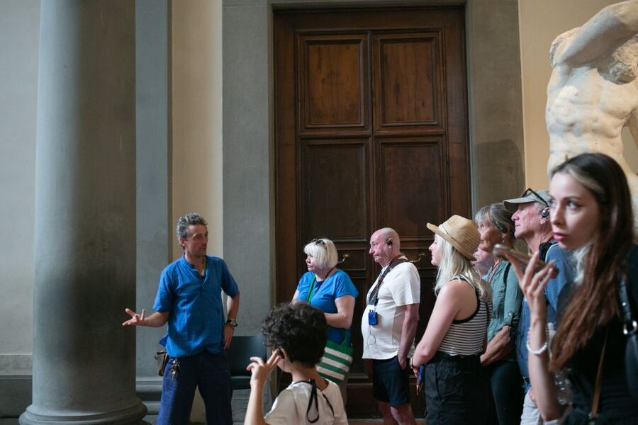 Florence: Michelangelo's David and Accademia Gallery Tour - What the interactive format feels like