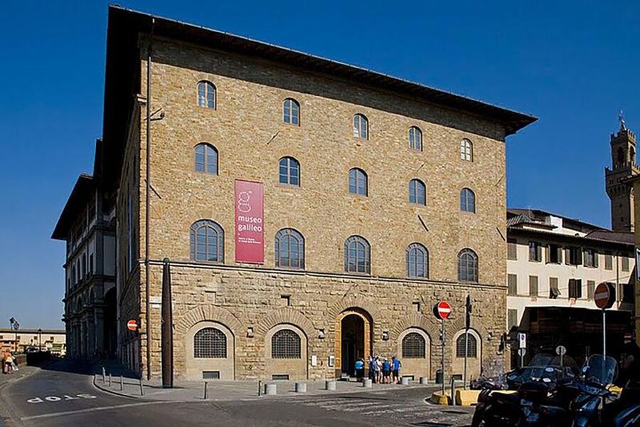 Florence: Museo Galileo Small Group Tour - The Value of a Guide at Museo Galileo