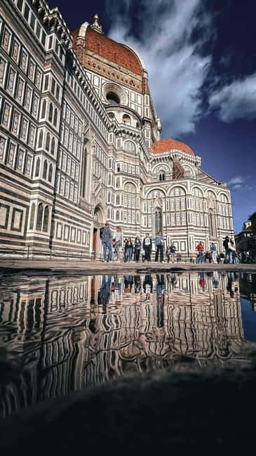 Florence Must-See Squares Walking Tour with Vincenzo - San Giovanni Square and the engineering of the Duomo
