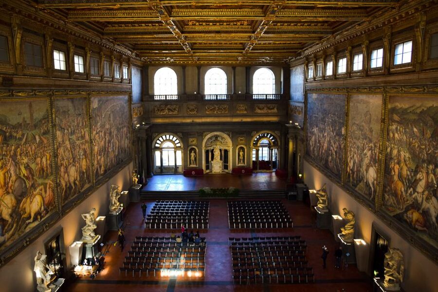Florence: Mysteries of the Medici Guided Walking Tour - Santa Maria del Fiore and the wider Medici story