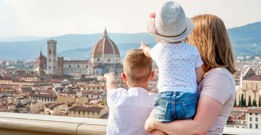 Florence: Old Town Family Tour with Optional Da Vinci Museum - The Ponte Vecchio finish