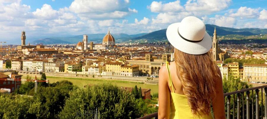 Florence: Old Town Family Tour with Optional Da Vinci Museum - From Santa Maria Novella to the city center
