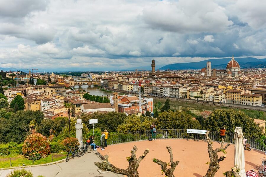 Florence: Old Town Golf Cart Excursion - Ponte Vecchio and the Arno Bridges