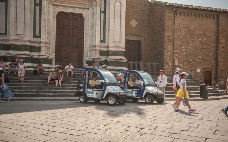Florence: Old Town Golf Cart Excursion - What the Guides Add to the Ride