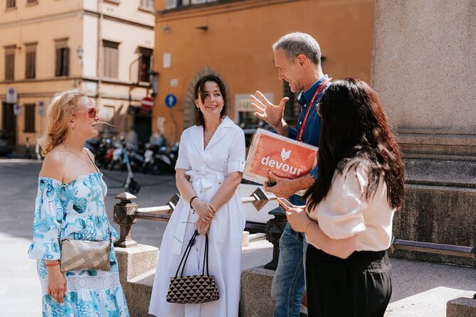 Florence Oltrarno Neighborhood Food & Wine Dine Around - A quick prosecco stop at BABAE