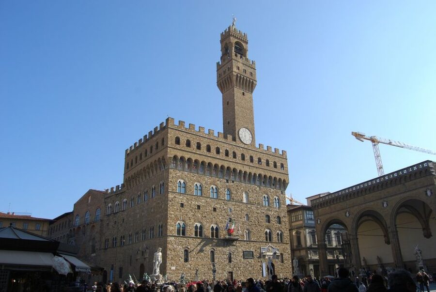 Florence: Palazzo Vecchio Guided Tour - Meeting behind the Neptune Fountain