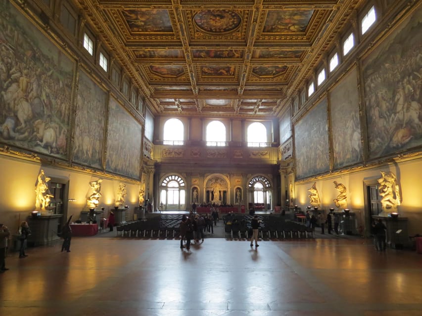 Florence: Palazzo Vecchio Ticket & Visit with optional Lunch - Audioguide or local guide?