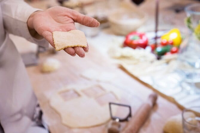 Florence: Pasta Cooking Class with Tiramisu & Gift Apron - Group size, pace, and the family question