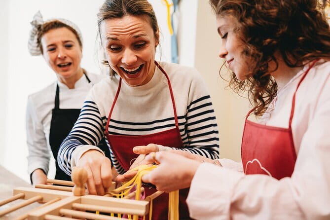 Florence: Pasta Cooking Class with Unlimited Wine - Wine, soft drinks, and the value of the meal