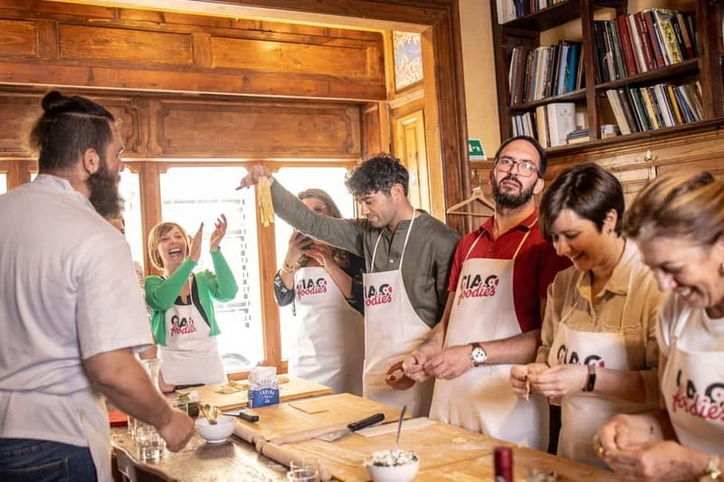 Florence: Pasta & Tiramisu Class with Unlimited Wine - Key points to know before booking