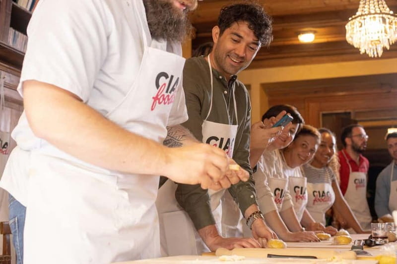 Florence: Pasta & Tiramisu Class with Unlimited Wine - Tiramisu first, lunch later
