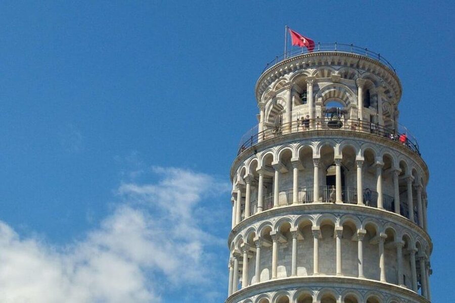 Florence: Pisa and Lucca Private Day Trip - Making the most of two hours in Pisa