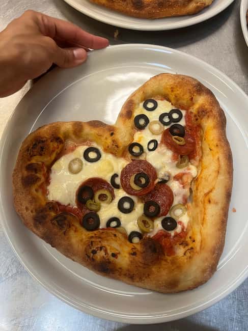 Florence: Pizza and Gelato Cooking Class - Who should book this Florence cooking class?