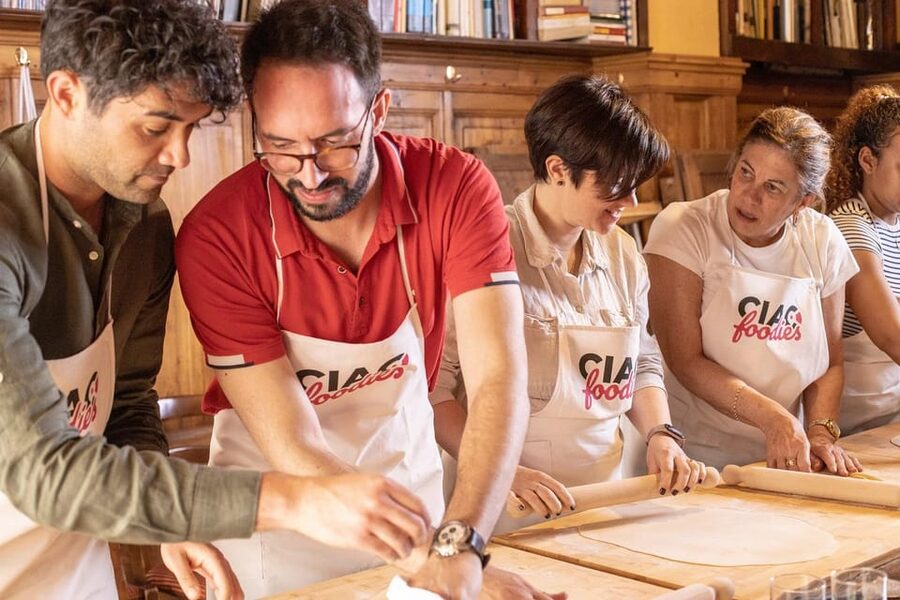 Florence: Pizza and Gelato Experience with Unlimited Wine - The gelato portion and its limits