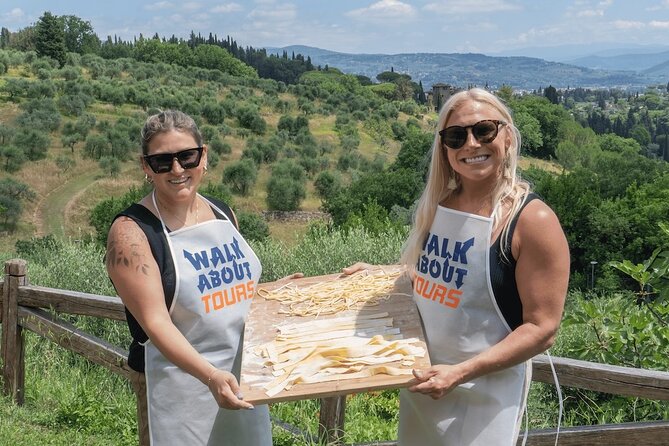 Florence Pizza or Pasta Class with Gelato Making at a Tuscan Farm - Pasta class: three shapes and classic sauces