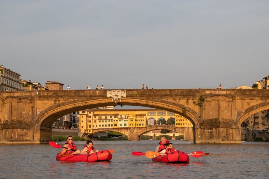 Florence: Ponte Vecchio and City Sights Guided Kayak Cruise - Meeting at the San Niccolò riverbank