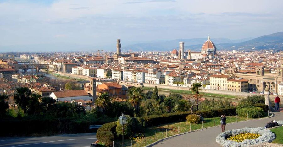 Florence: Private City Walking Tour - Meeting beneath Brunelleschi’s dome