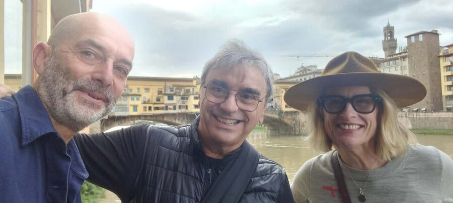 Florence: Private Customized Walking Tour with a Local Guide - Seeing Florence through a local guide
