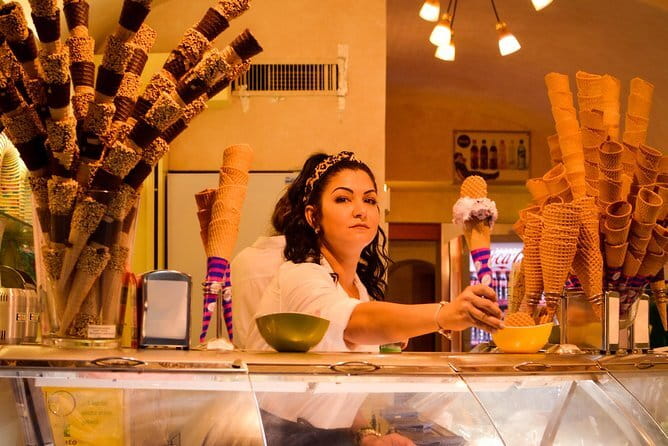 Florence Private Food Tour of 10+Tastings with Cheeses & Wines - The bakery stop and the value of local advice
