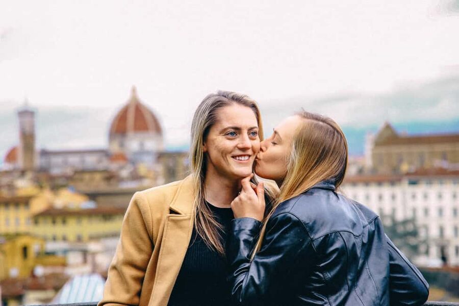 Florence: Private Photoshoot at Piazzale Michelangelo - Handling crowds at Florence’s famous viewpoint