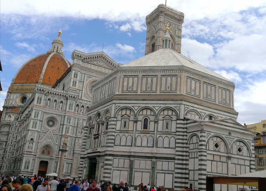 Florence: Private Walking Tour with a Local Guide - Piazza della Signoria and the public face of power