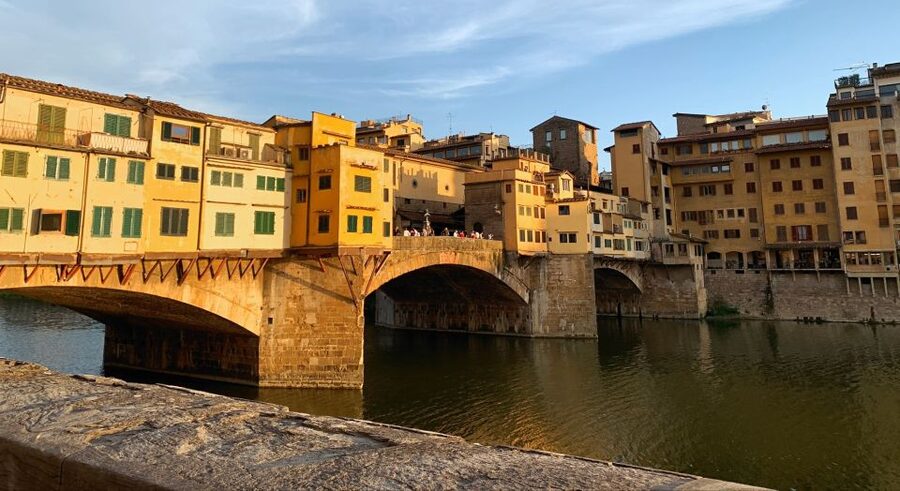 Florence: Renaissance and Medici Tales Guided Walking Tour - What the free-tour price really means
