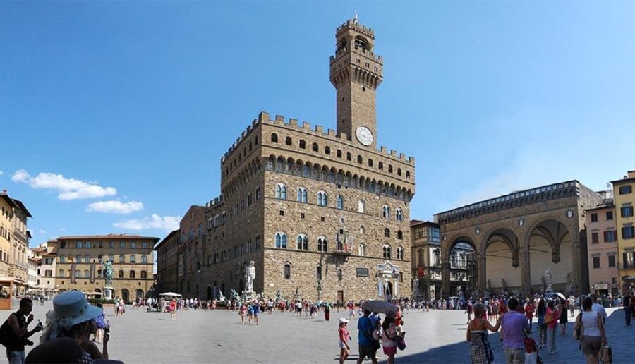 Florence: Renaissance City Walking Tour - Along the outside route of the Vasari Corridor